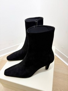 ЖЕНСКИЕ ЗАМШЕВЫЕ БОТИЛЬОНЫ SAINT LAURENT ЧЕРНЫЕ ЖЕНСКИЕ ЗАМШЕВЫЕ БОТИЛЬОНЫ SAINT LAURENT ЧЕРНЫЕ
