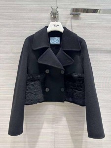 ЖЕНСКОЕ УКОРОЧЕННОЕ ПАЛЬТО PRADA ЧЕРНОЕ ЖЕНСКОЕ УКОРОЧЕННОЕ ПАЛЬТО PRADA ЧЕРНОЕ