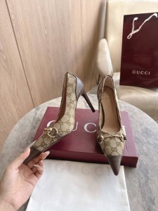 ЖЕНСКИЕ ТКАНЕВЫЕ ТУФЛИ GUCCI ЖЕНСКИЕ ТКАНЕВЫЕ ТУФЛИ GUCCI