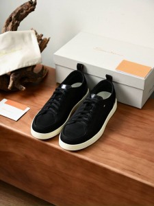 МУЖСКИЕ ЗАМШЕВЫЕ КЕДЫ SANTONI ЧЕРНЫЕ МУЖСКИЕ ЗАМШЕВЫЕ КЕДЫ SANTONI ЧЕРНЫЕ