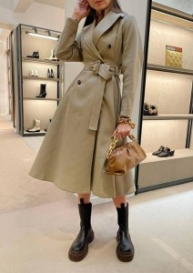 ЖЕНСКИЙ ПЛАЩ BOTTEGA VENETA БЕЖЕВЫЙ ЖЕНСКИЙ ПЛАЩ BOTTEGA VENETA БЕЖЕВЫЙ