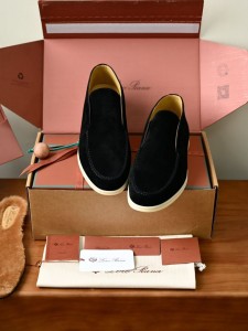 МУЖСКИЕ ЗАМШЕВЫЕ ЛОФЕРЫ LORO PIANA ЧЕРНЫЕ МУЖСКИЕ ЗАМШЕВЫЕ ЛОФЕРЫ LORO PIANA ЧЕРНЫЕ