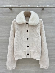 ЖЕНСКИЙ КАШЕМИРОВЫЙ КАРДИГАН C МЕХОМ LORO PIANA МОЛОЧНЫЙ ЖЕНСКИЙ КАШЕМИРОВЫЙ КАРДИГАН C МЕХОМ LORO PIANA МОЛОЧНЫЙ