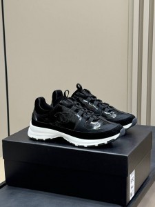 ЖЕНСКИЕ ЧЕРНЫЕ КРОССОВКИ CHANEL ЖЕНСКИЕ ЧЕРНЫЕ КРОССОВКИ CHANEL