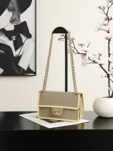 КОЖАНАЯ СУМКА CHANEL MINI FLAP BAG БЕЖЕВАЯ КОЖАНАЯ СУМКА CHANEL MINI FLAP BAG БЕЖЕВАЯ